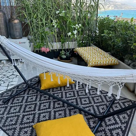 En Rez De Jardin Sur La Apartment Menton